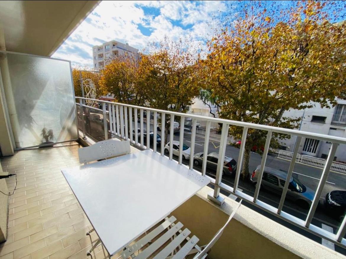 Joli Studio Avec Terrasse Apartment นีซ ภายนอก รูปภาพ