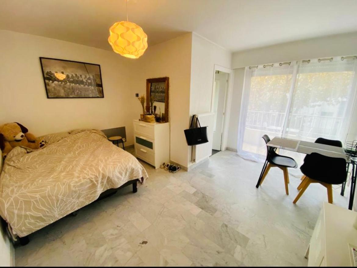 Joli Studio Avec Terrasse Apartment นีซ ภายนอก รูปภาพ